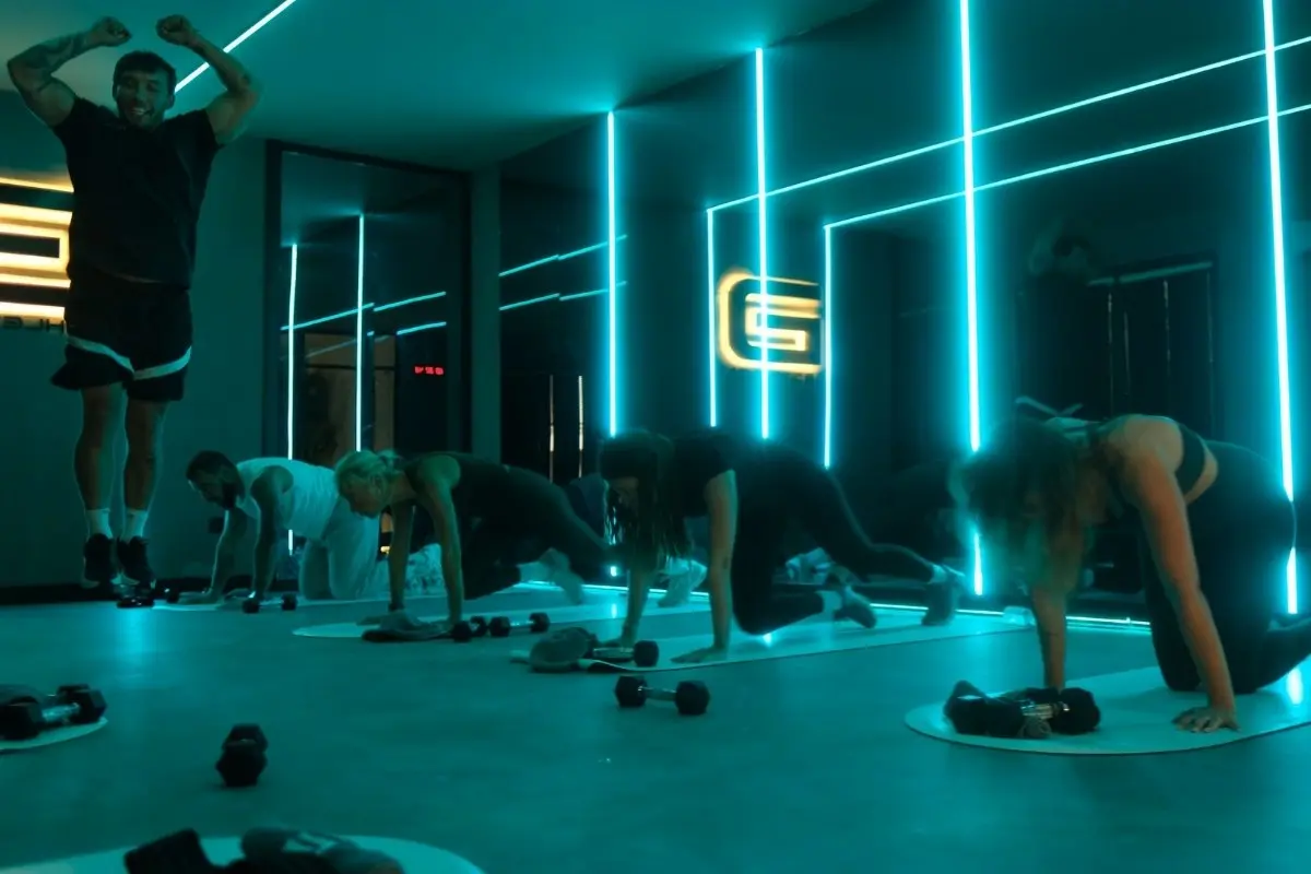 HIIT Grup Dersi HIIT Grup Dersi G-Athletics Kardiyovasküler
